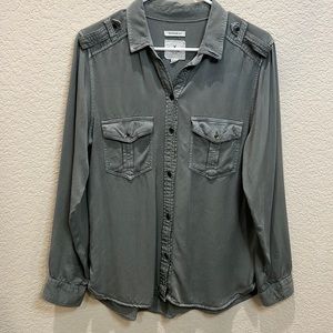 AMERICAN EAGLE WOMEN’S BOYFRIEND FIT LONG SLEEVE BUTTON FRONT SHIRT M GREEN